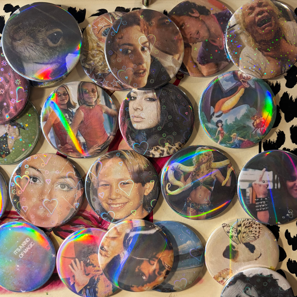 2 surprise pick magnets